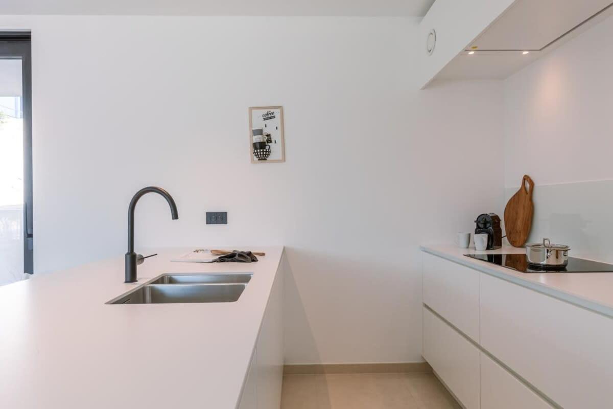 Huswell - Beautiful & Ultramodern Apartment In Oostduinkerke Koksijde Esterno foto